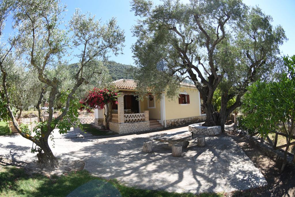 Yannis' Village Keri Extérieur photo